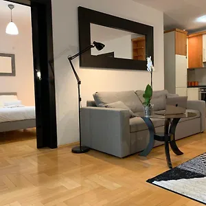 Modern 1br Flat In Heart Of With Parking Warszawa